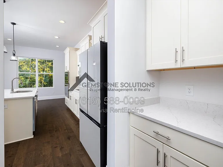 631 Silva Ln — Photo 24