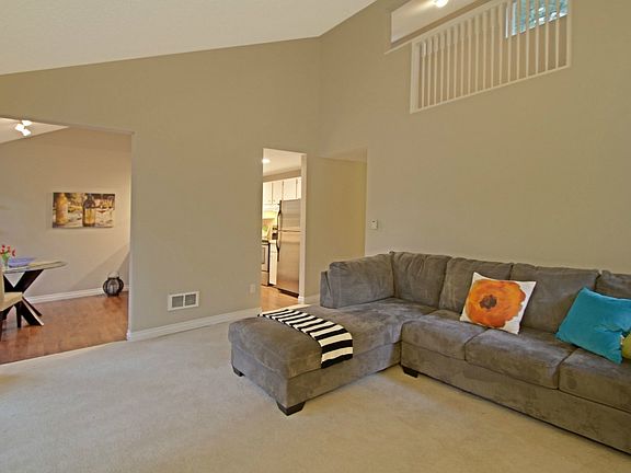 2nd image of 14533 NE 30th Pl Unit 13-C