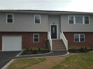 2744 Forest Ave, East Meadow, NY 11554