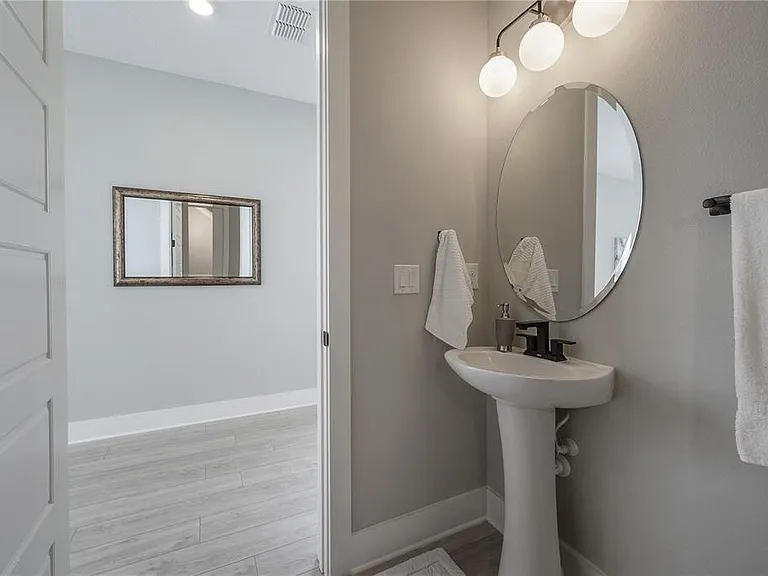 4402 W Gray St #1 — Photo 7