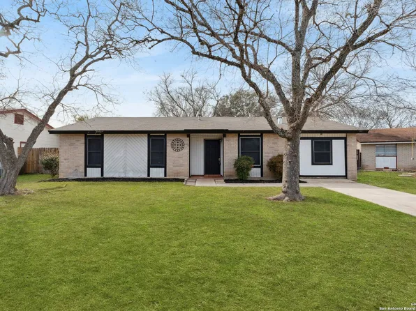 5975 CLIFF BANK ST, San Antonio, TX 78250