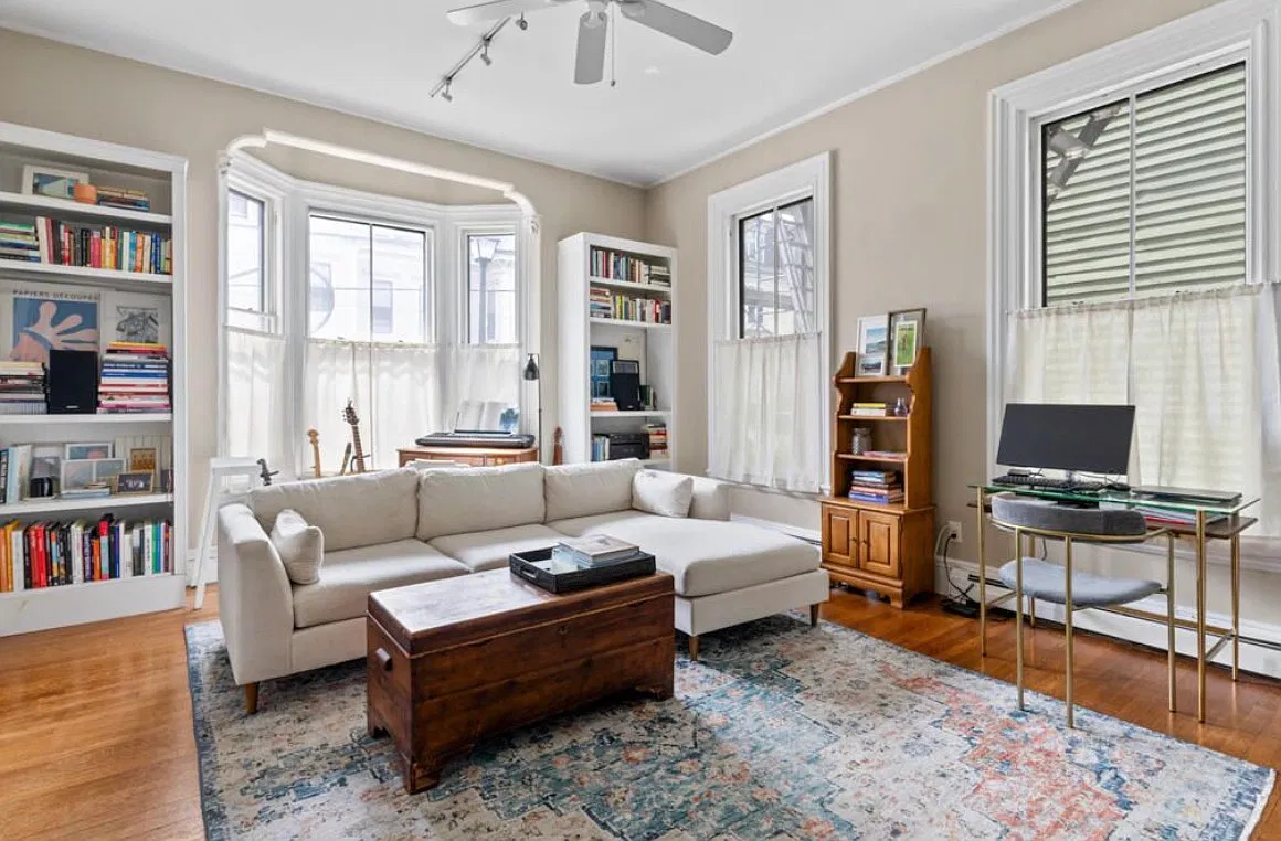 1 bed, 930 sqft, $2,500 — Photo 4