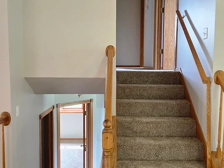 5605 Nancy Ln NW — Photo 36