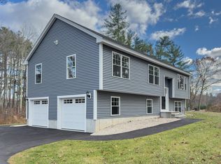 96 Simpson Rd, Pelham, NH 03076
