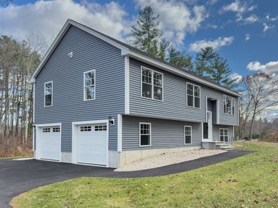 96 Simpson Road, Pelham, NH, 03076