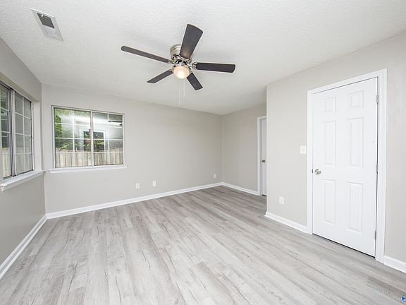 5th image of 103 River Oaks Dr
