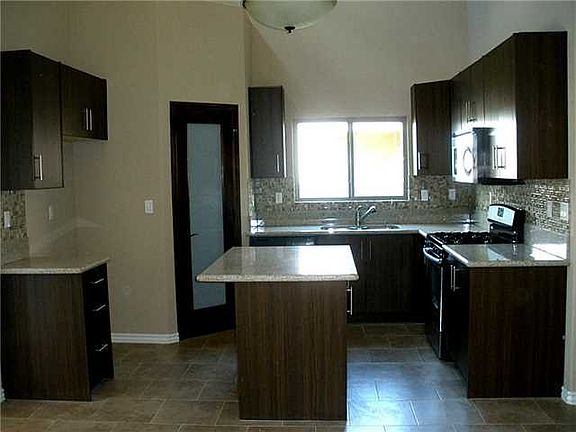 2nd image of 512 Firstwood