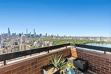 45 East 89th Street, #32A