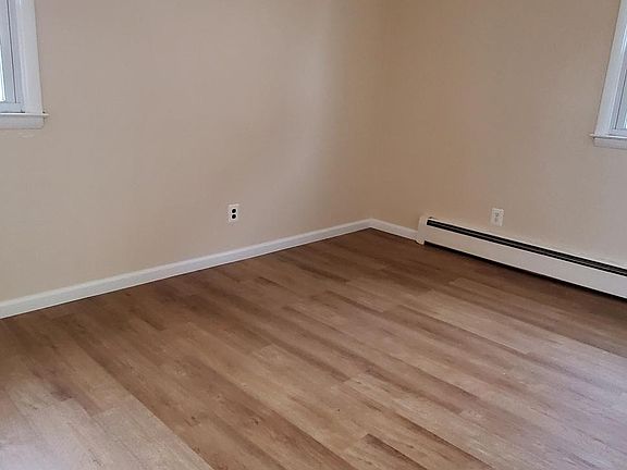 5th image of 150 Kelvin Ave Floor 1