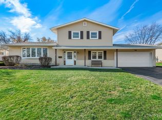 4280 Dixon Dr, Hoffman Estates, IL 60192