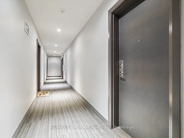 2393 Bronte Rd #205 — Photo 2