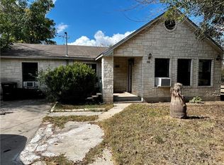 508 Main St, Martindale, TX 78655