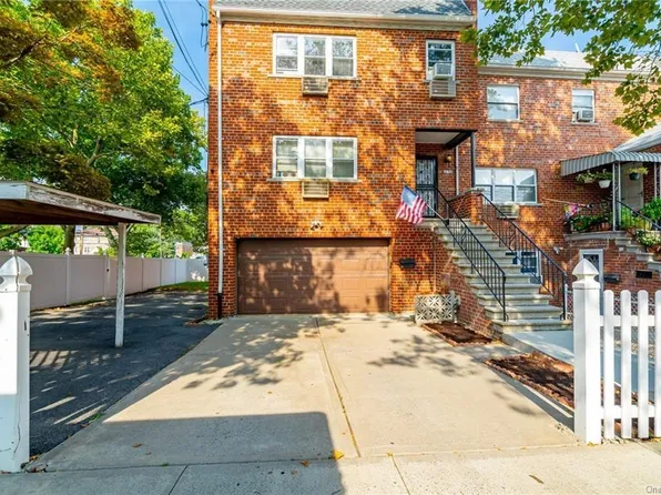 1038 Throggs Neck Expressway, Bronx, NY 10465