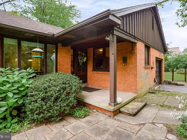 535 E Irvin Ave, State College, PA 16801