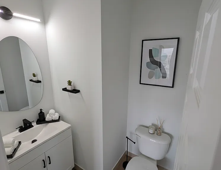 290 NE 5th Ave #19 — Photo 2