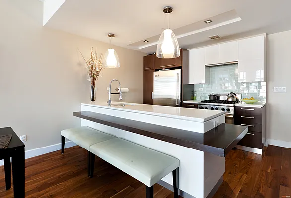 Sold by Modern Spaces | media 5