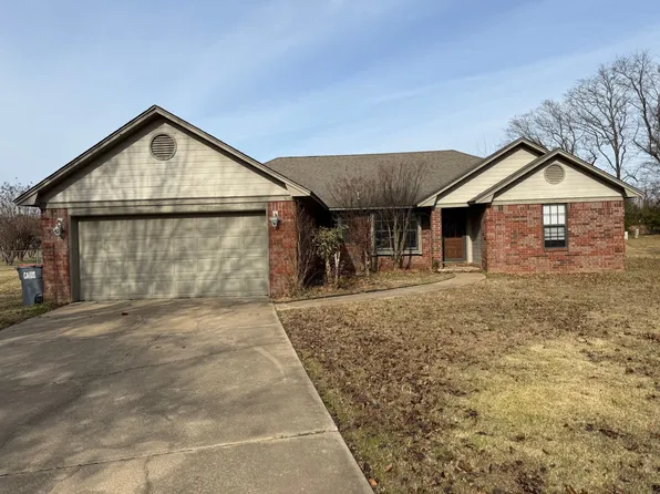 1806 Oakview Dr, Lavaca, AR 72941