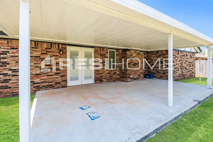 2329 SW 103rd Ter — Photo 14