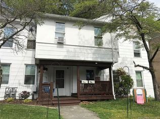 150-152 Prospect St, Norwich, CT 06360