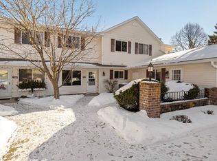 7570 15th Street Ln N, Oakdale, MN 55128