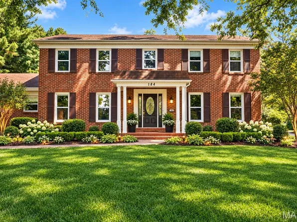 184 Gunston Hall Ct, Chesterfield, MO 63017