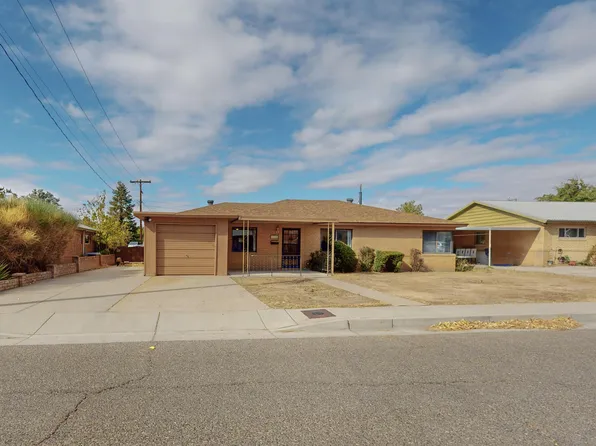 2115 Vermont St NE, Albuquerque, NM 87110