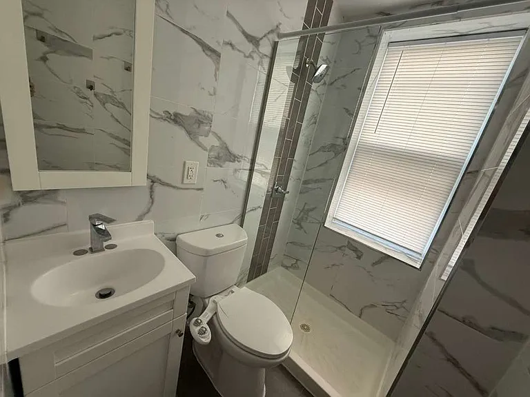 167 Manhattan Ave #33E — Photo 5
