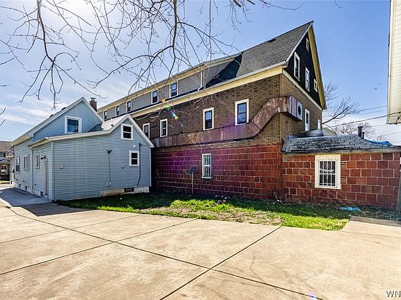 4th image of 1185 Tonawanda St