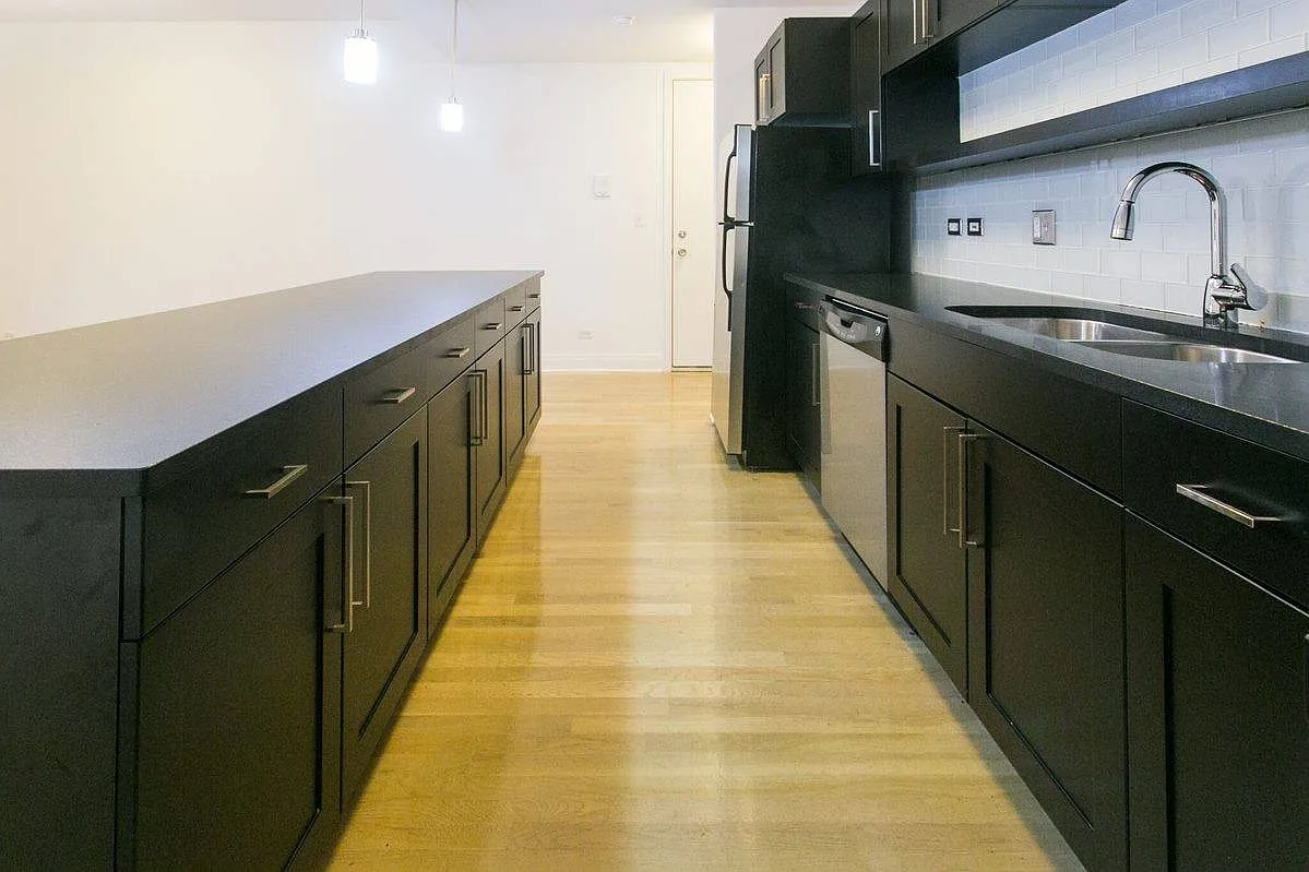 5512 S. Hyde Park Boulevard — Photo 1