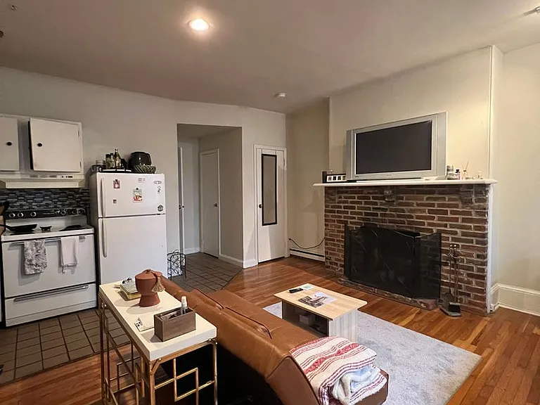 904 Spruce Street — Photo 5