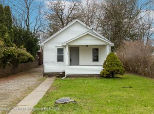 528 Stoner Rd, Lansing, MI 48917