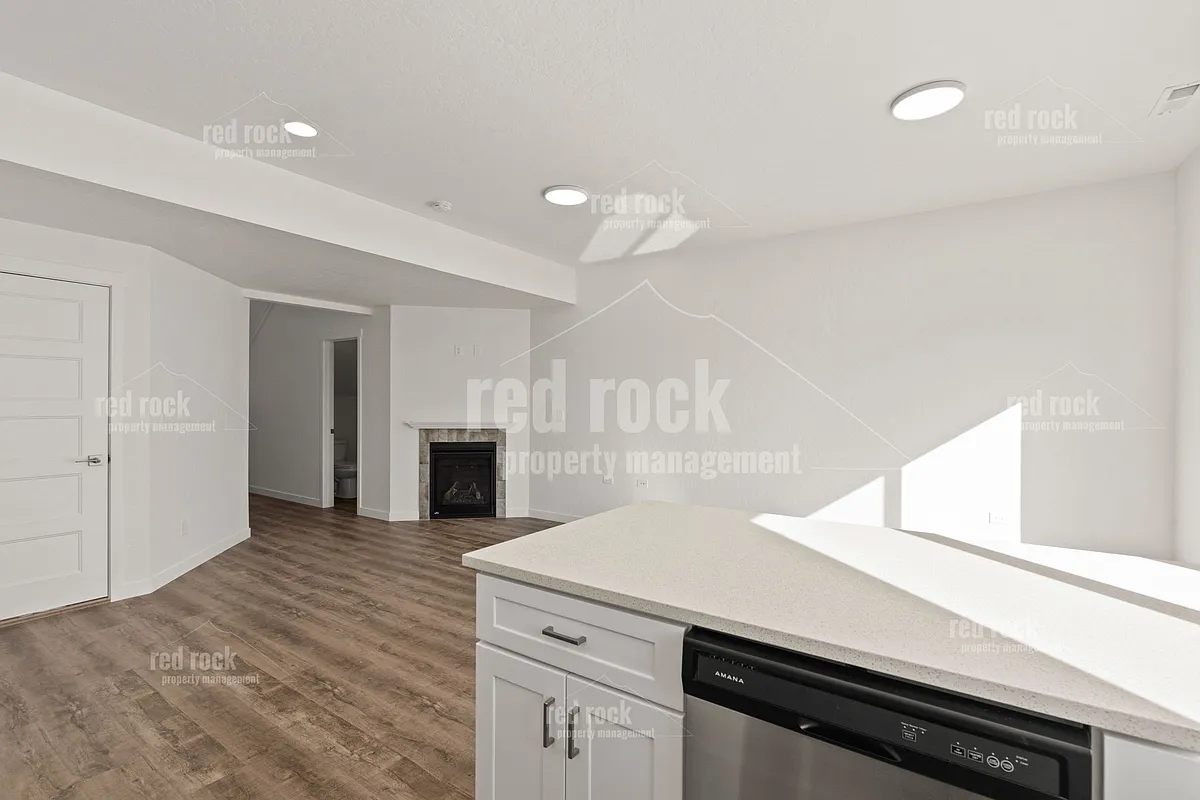 Building Photo - 12625 E Main Ave #8-B102-8