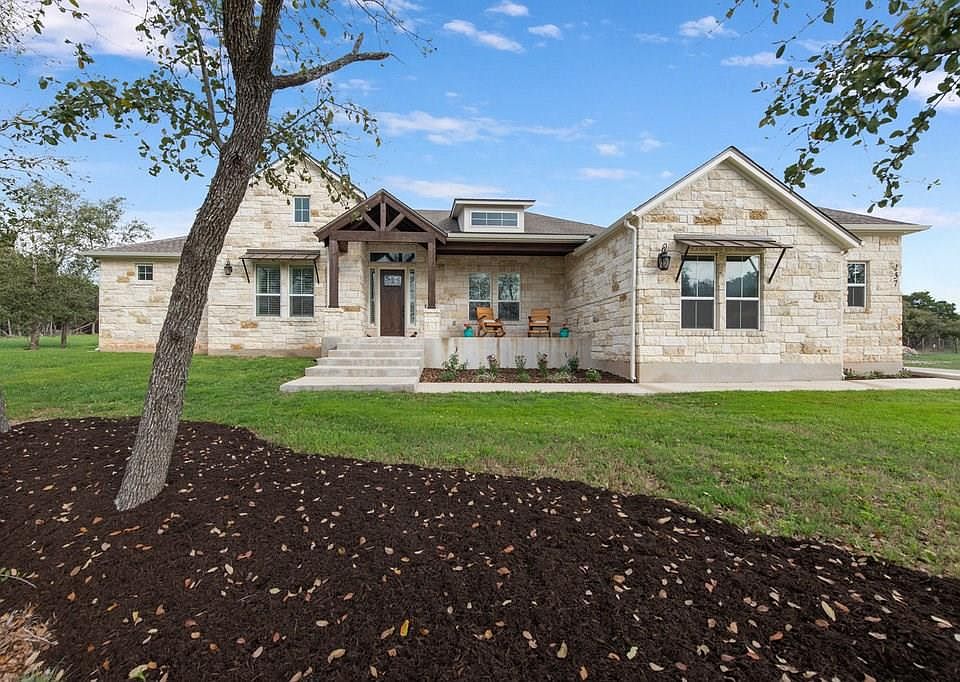 1st image of 257 Oak Hill Dr