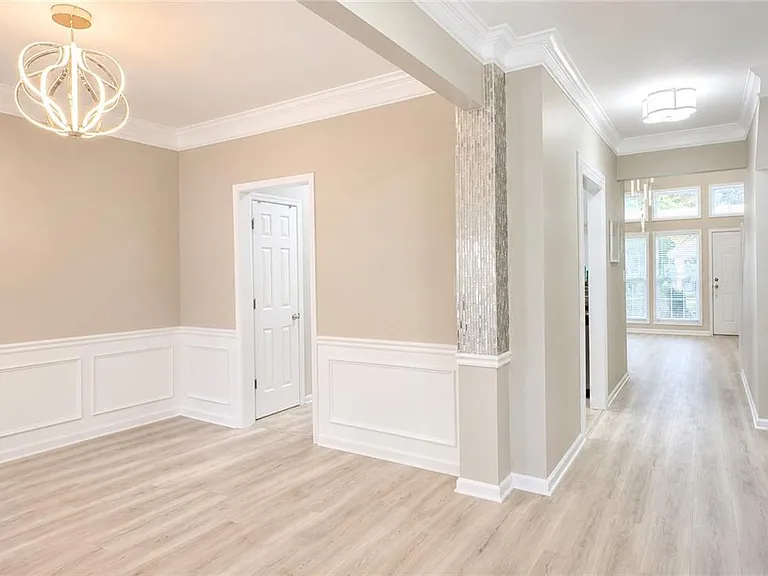 2023 Executive Dr — Photo 5