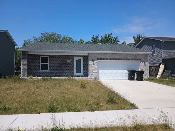 812 Western Ave, Braidwood, IL 60408