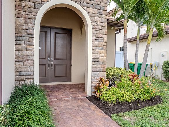 5th image of 5115 NW 51st Terrace