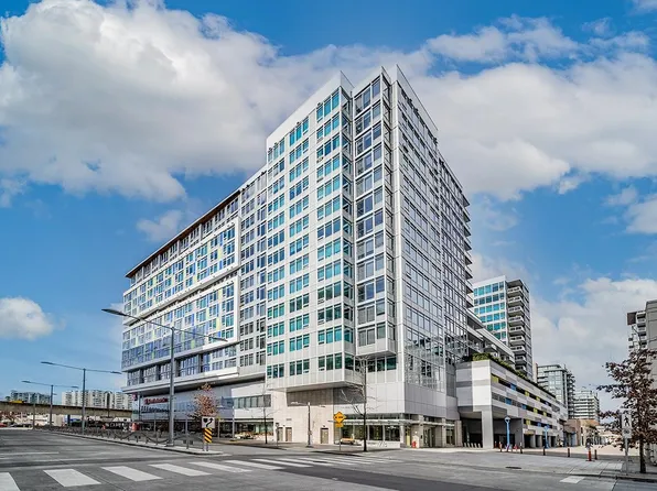 6288 No 3 Rd #1213, Richmond, BC V6Y 2B2