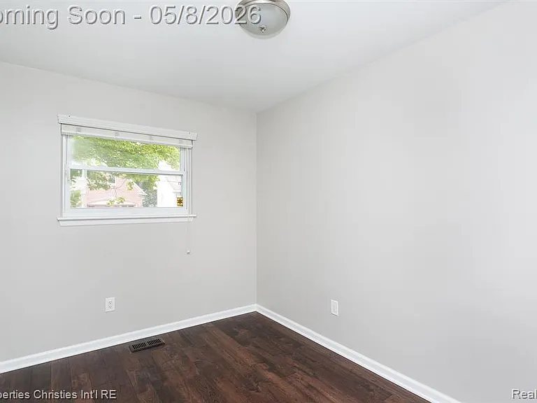 2716 Ardmore Ave — Photo 14