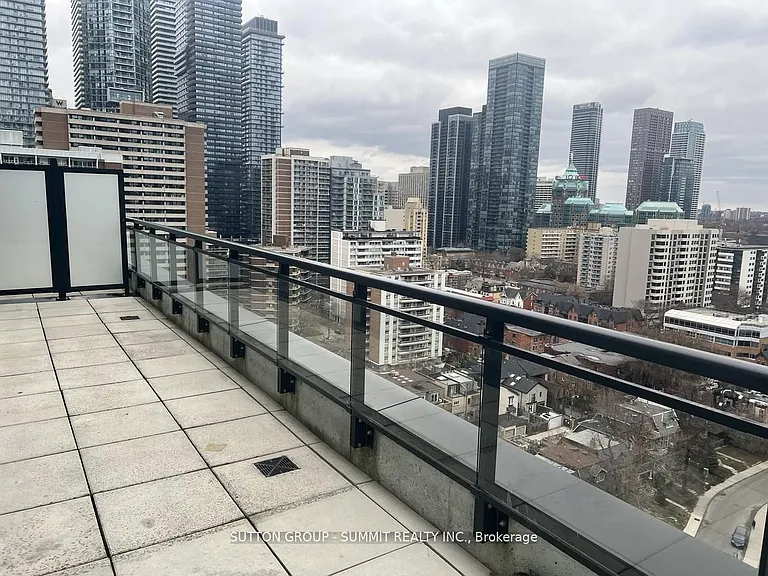 17 Dundonald St #1704 — Photo 15