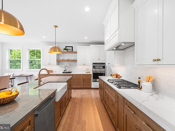 5th image of 1813 Yost Rd