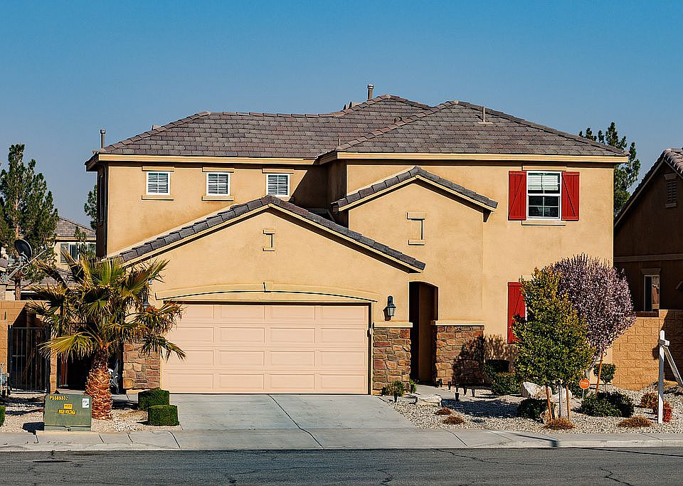 1st image of 14943 Mandalay Ln