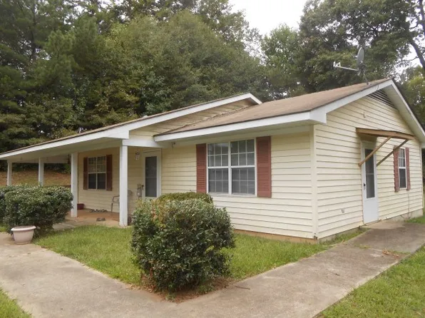 204 McArthur St, Woodruff, SC 29388