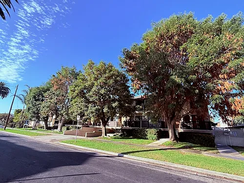 3669 Westwood Photo 1