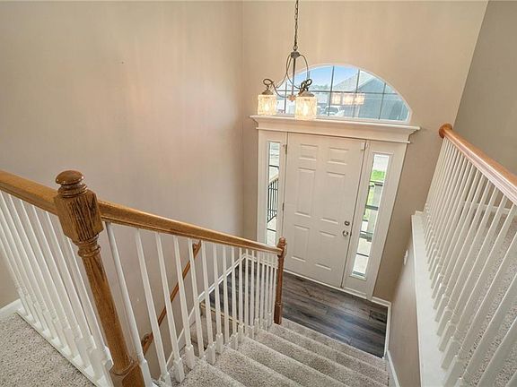 4th image of 1002 SW Whitetail Dr