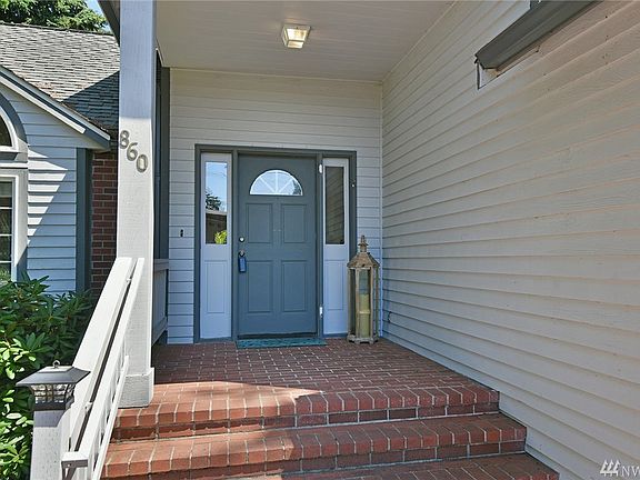 2nd image of 860 Cherry Ave NE