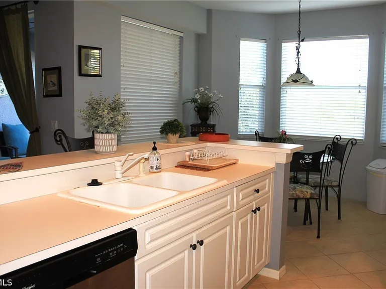 16625 Lake Circle Dr #523 — Photo 7