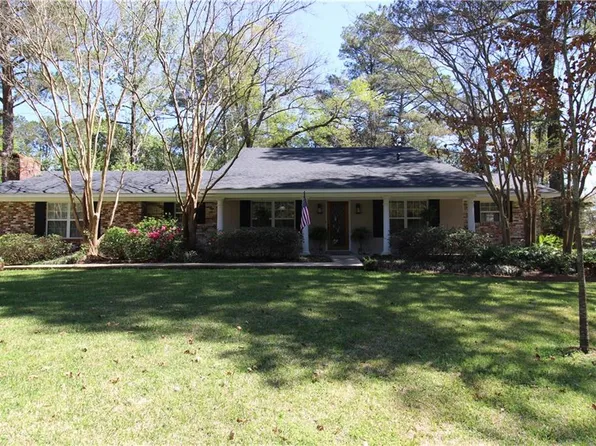 216 Iris Park Dr, Pineville, LA 71360