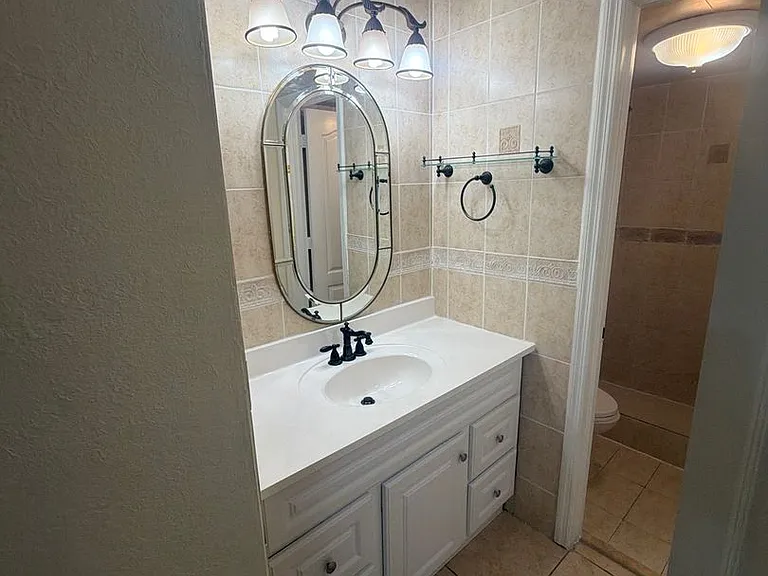 1101 SW 122nd Ave #106 — Photo 10