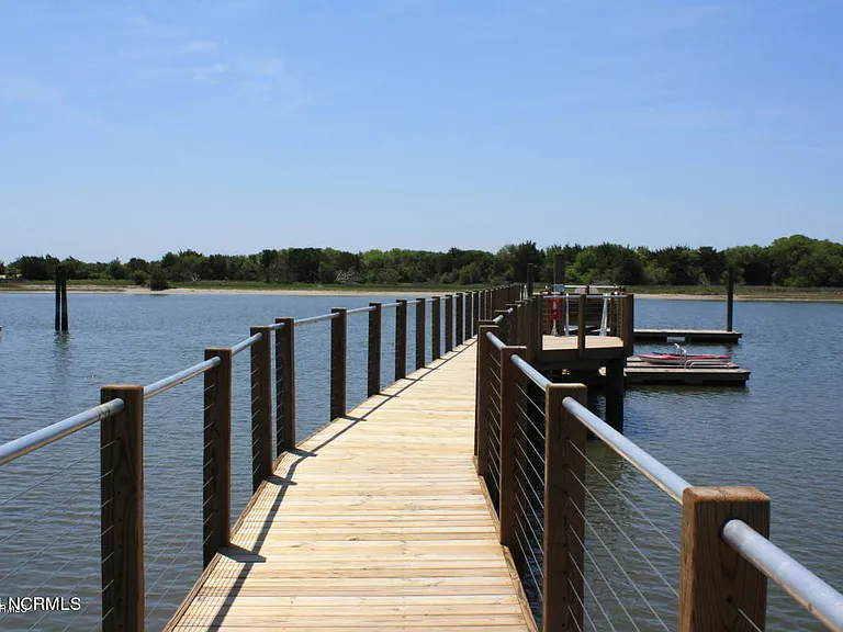220 Gray Duck Dr — Photo 4