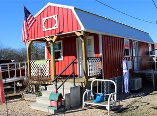 390 E 6th St, Waldron, AR 72958